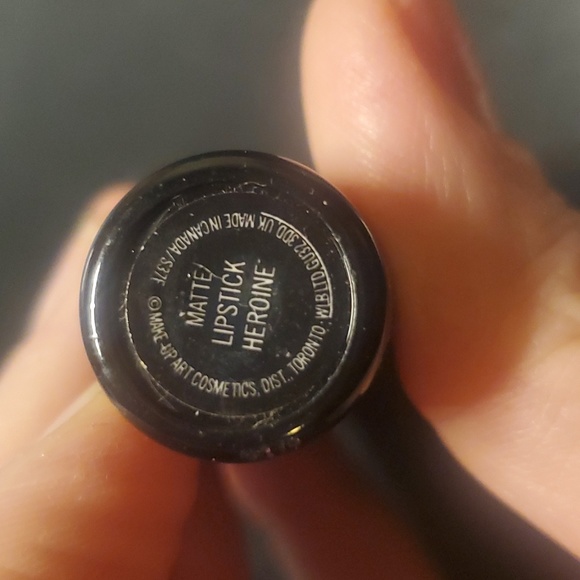 Mac Matte Heroine Lipstick - Picture 8 of 8